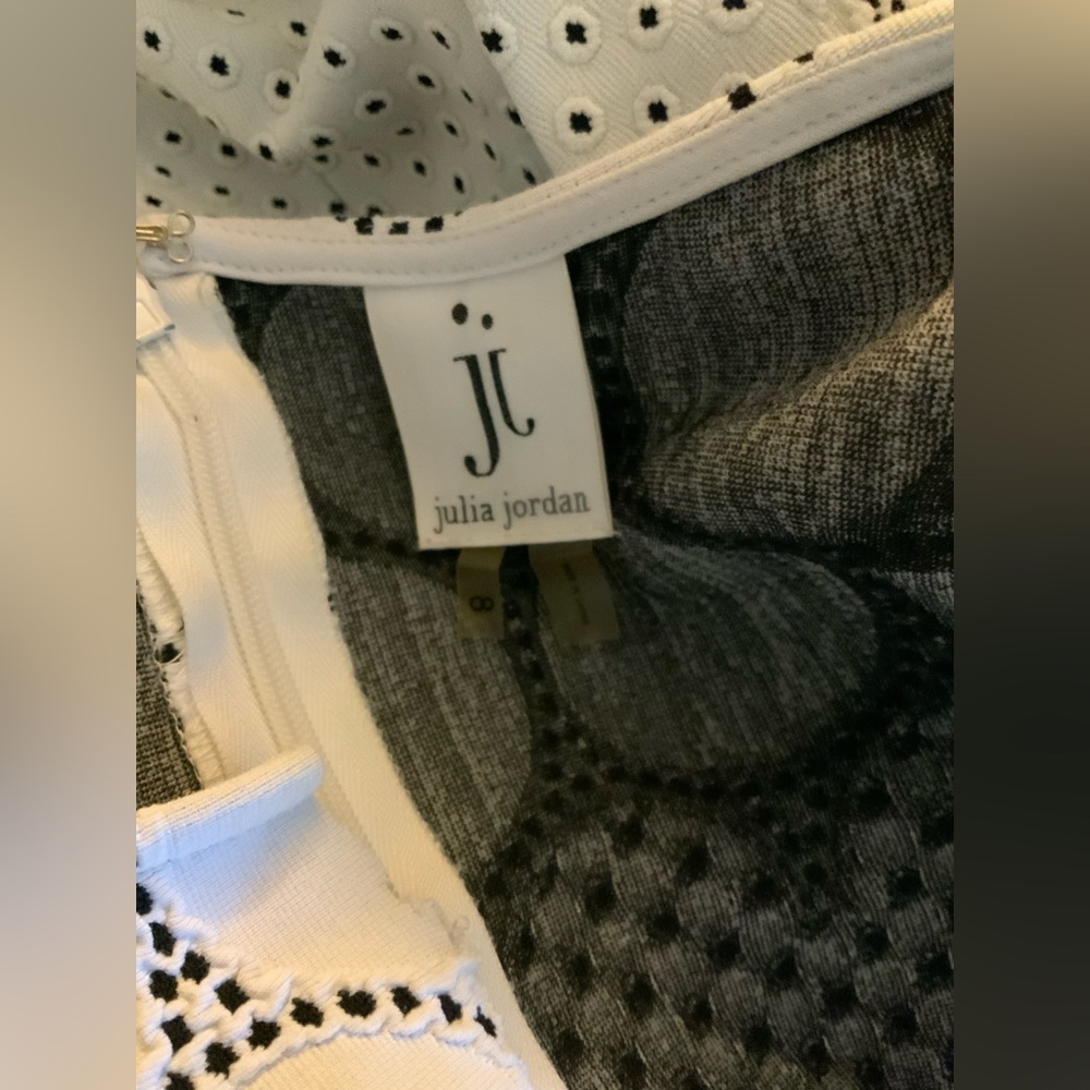 Julia Jordan Midi Sheath Dress View 4